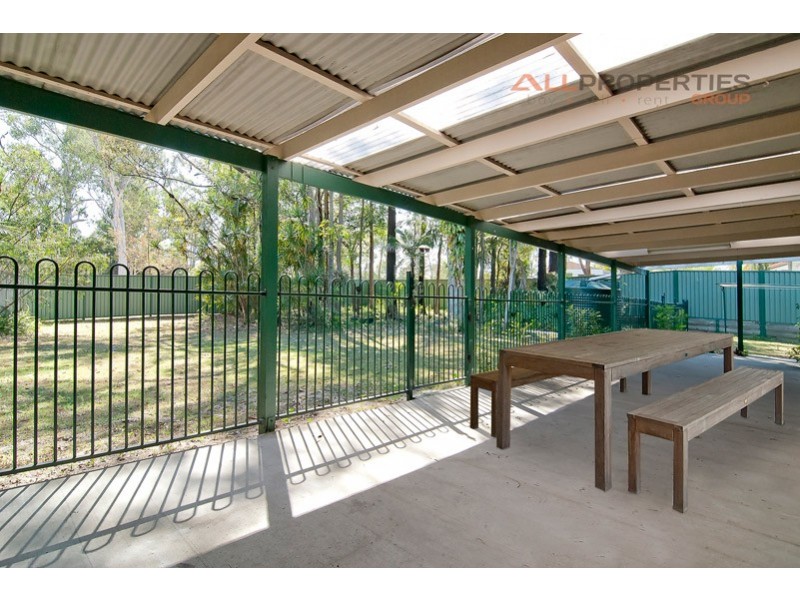 27 Lollard Street, Hillcrest QLD 4118