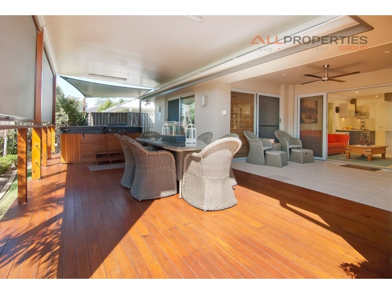 19 Paperbark Crescent, Heathwood QLD 4110