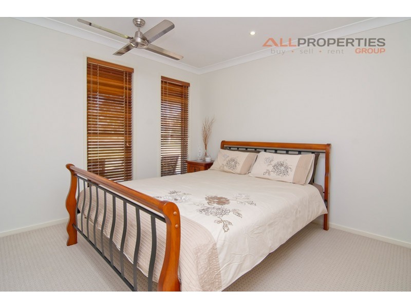 19 Paperbark Crescent, Heathwood QLD 4110