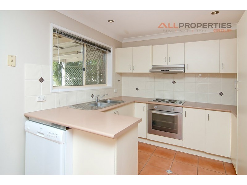 184 Vansittart Rd, Regents Park QLD 4118