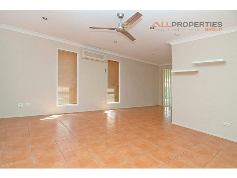 184 Vansittart Rd, Regents Park QLD 4118