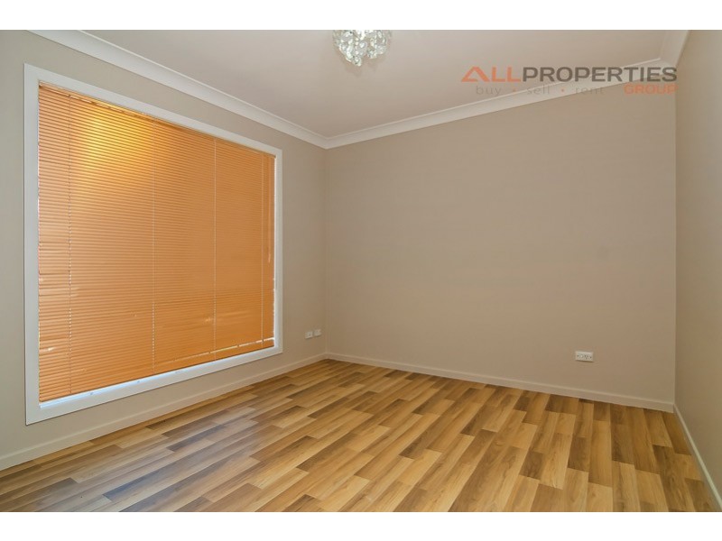 184 Vansittart Rd, Regents Park QLD 4118