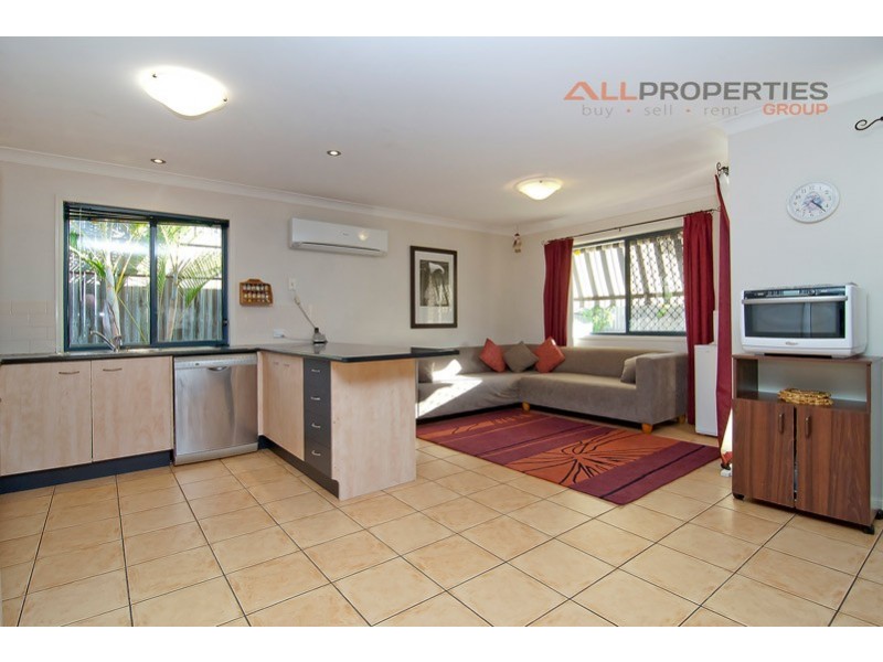 21 Booloumba Crescent, Forest Lake QLD 4078