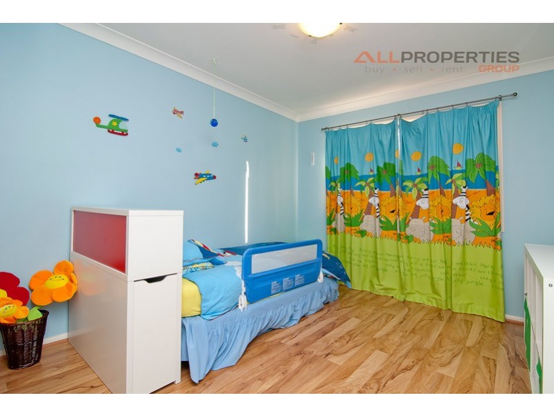 21 Booloumba Crescent, Forest Lake QLD 4078