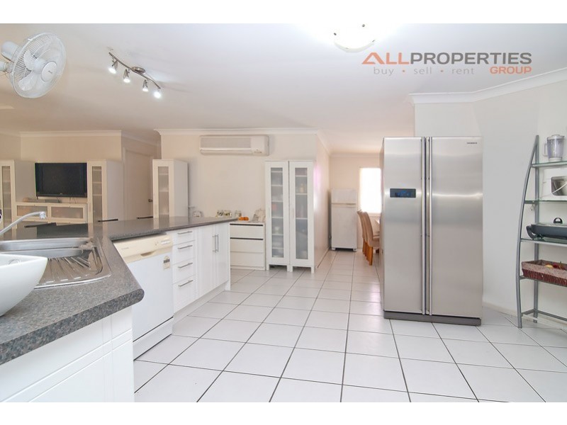 8 Gatland Court, Boronia Heights QLD 4124