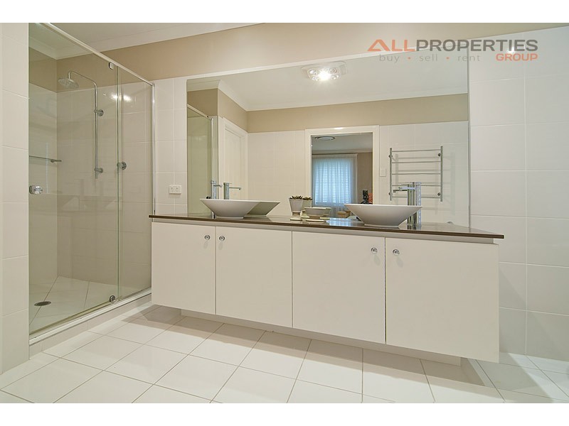 59 Casuarina Cct, Heathwood QLD 4110