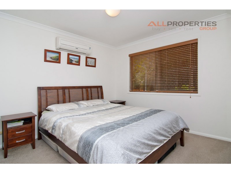 10 Noble Court, Regents Park QLD 4118