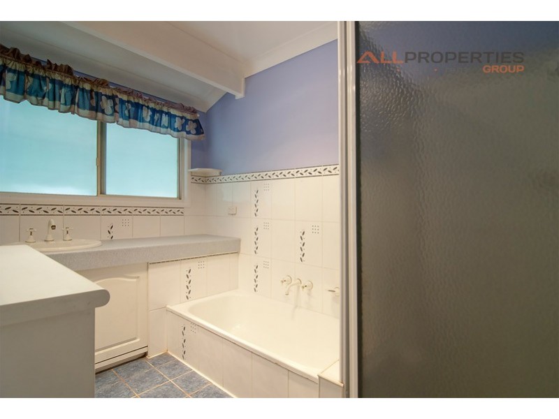 155 Springwood Rd, Springwood QLD 4127