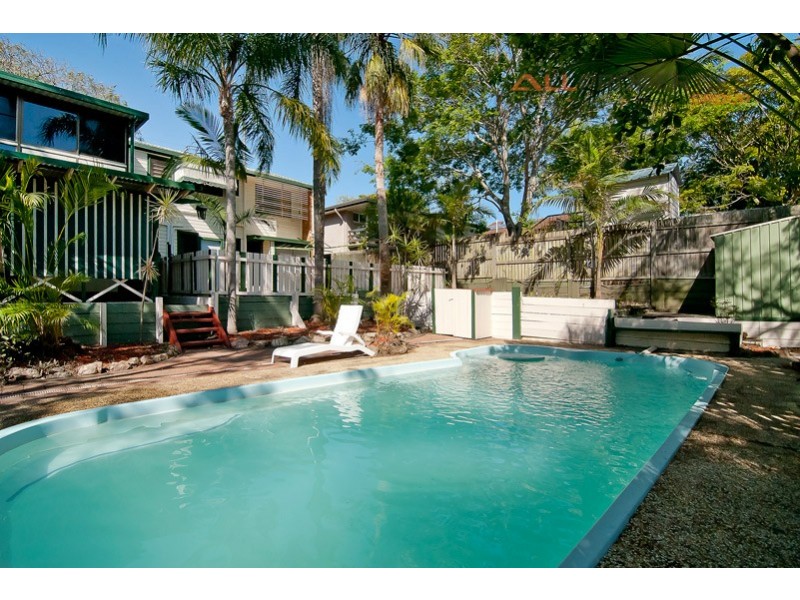 155 Springwood Rd, Springwood QLD 4127