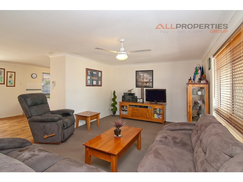 29 STRINGYBARK STREET, Regents Park QLD 4118