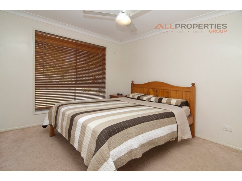 29 STRINGYBARK STREET, Regents Park QLD 4118