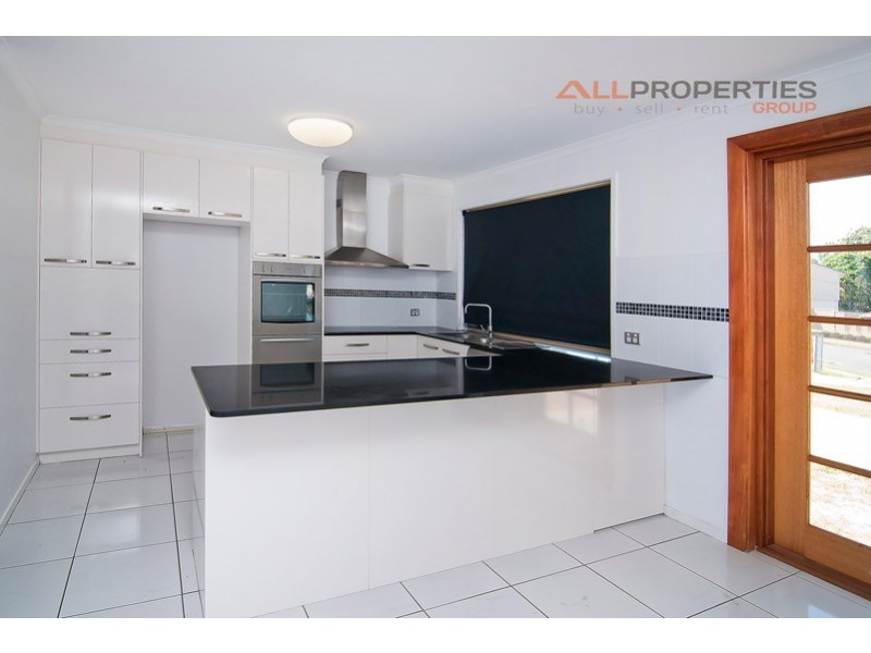 32 Parklands Drive, Boronia Heights QLD 4124