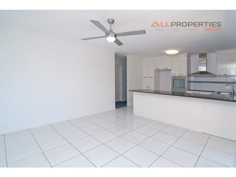 32 Parklands Drive, Boronia Heights QLD 4124