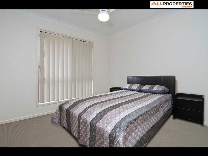 16 BARRY STREET, Boronia Heights QLD 4124