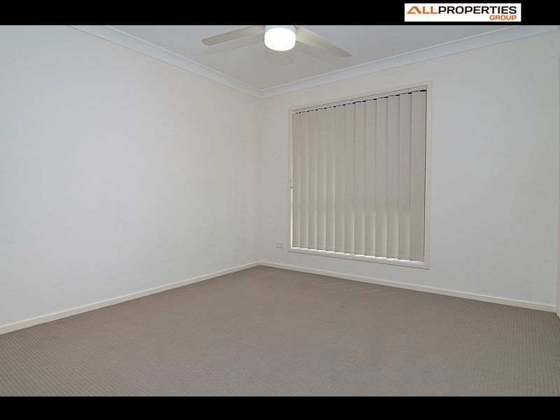 16 BARRY STREET, Boronia Heights QLD 4124