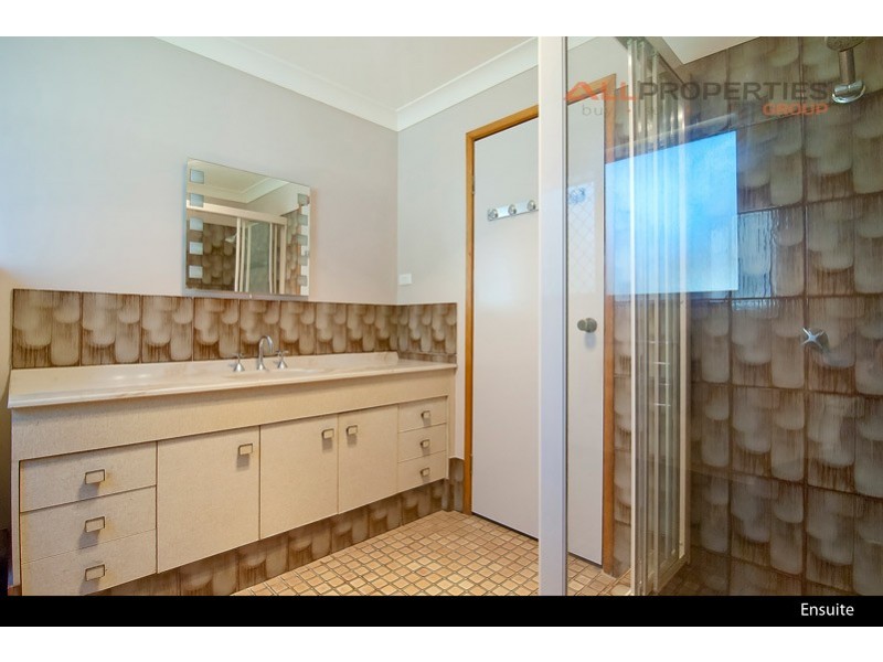 121 Forestdale Drive, Forestdale QLD 4118