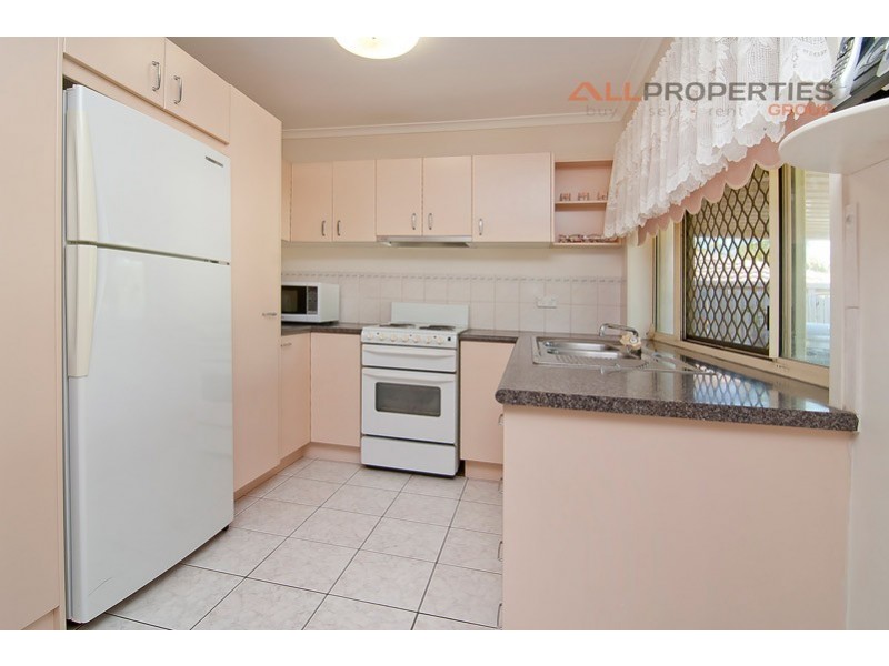 52 BOTTLEBRUSH DRIVE, Regents Park QLD 4118