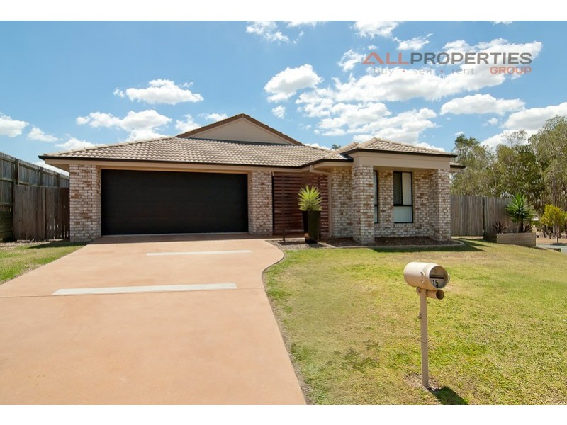 15 Charlton Place, Regents Park QLD 4118