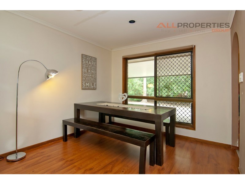 9 Bonhill Court, Hillcrest QLD 4118