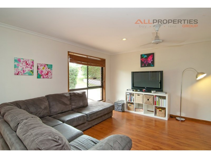 9 Bonhill Court, Hillcrest QLD 4118