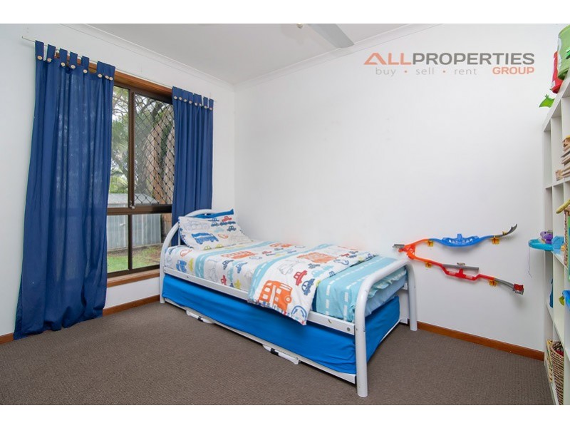 9 Bonhill Court, Hillcrest QLD 4118