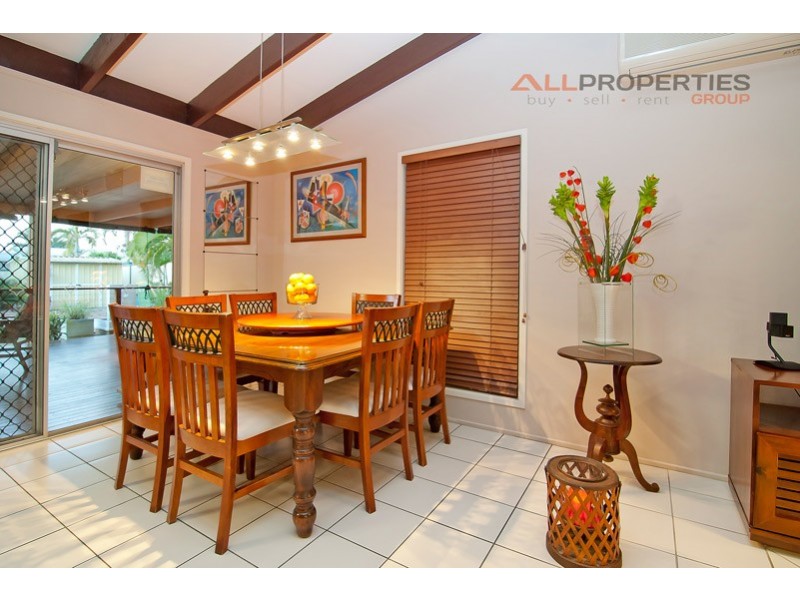 24 HYDRABAD STREET, Regents Park QLD 4118