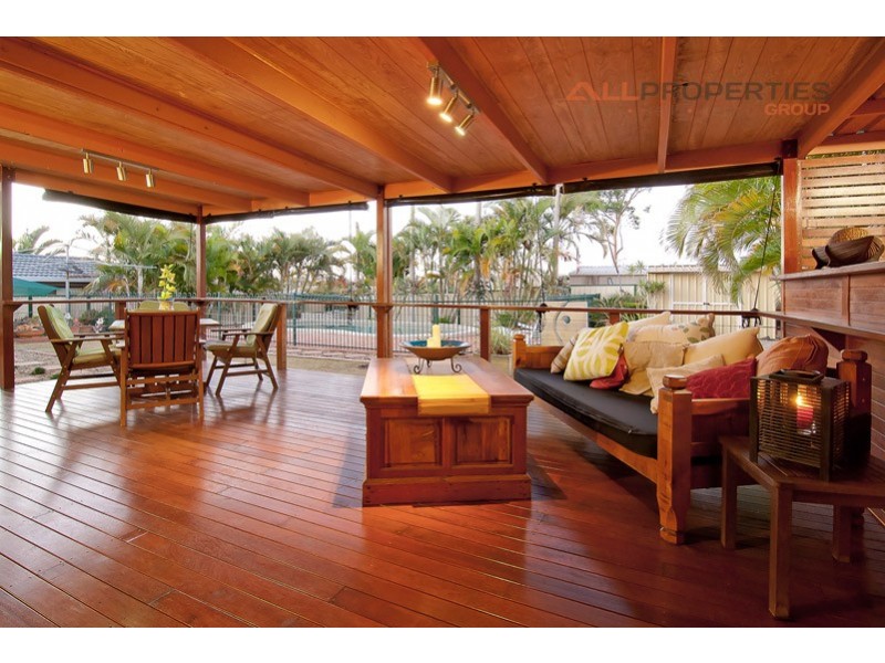 24 HYDRABAD STREET, Regents Park QLD 4118