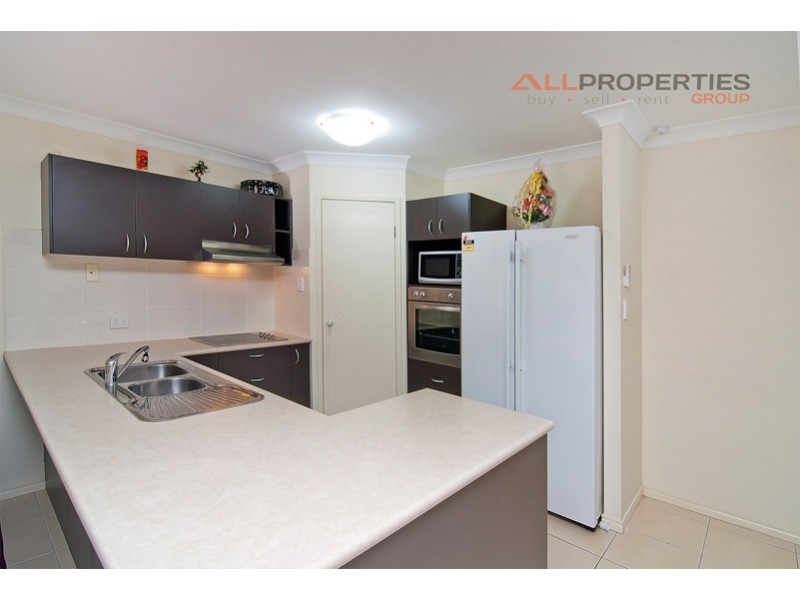 63 Parkwood Drive, Heathwood QLD 4110