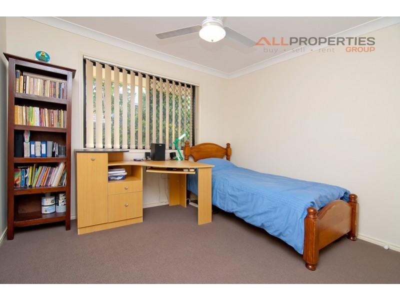 63 Parkwood Drive, Heathwood QLD 4110