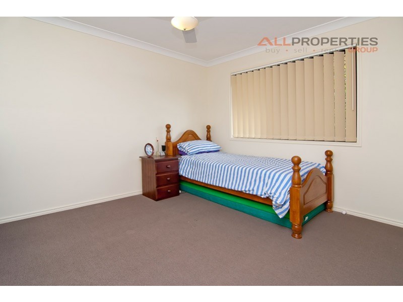 63 Parkwood Drive, Heathwood QLD 4110