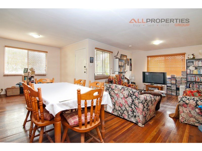 269 Kingston Rd, Logan Central QLD 4114