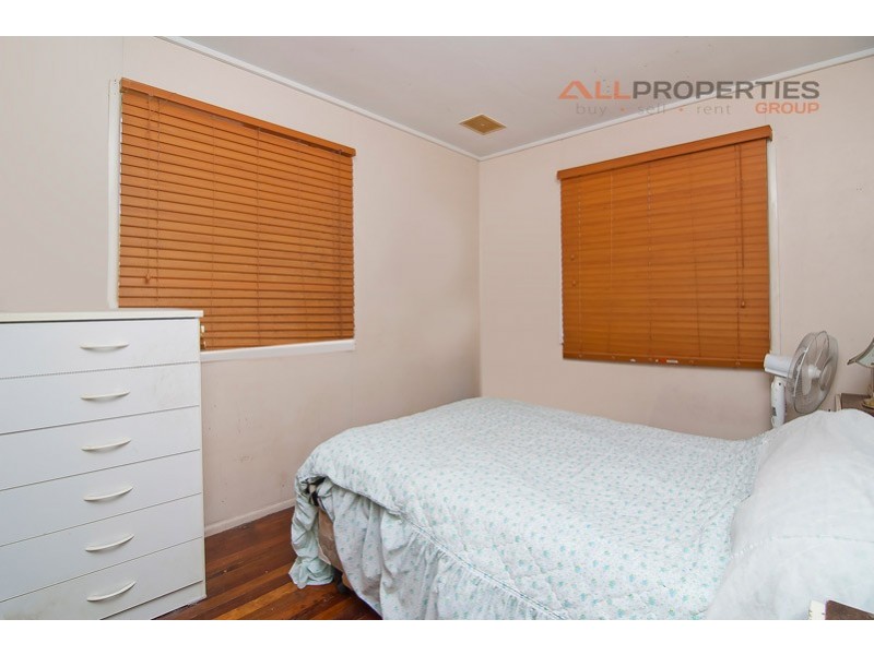 269 Kingston Rd, Logan Central QLD 4114