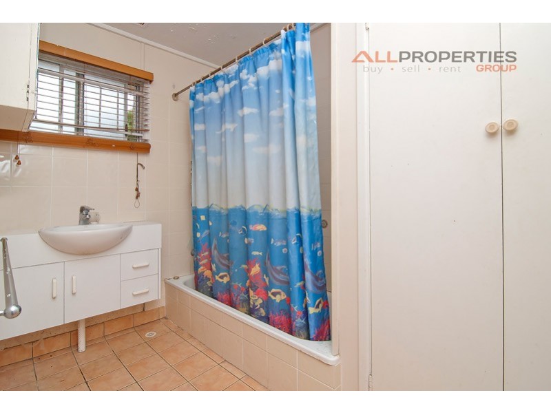 269 Kingston Rd, Logan Central QLD 4114