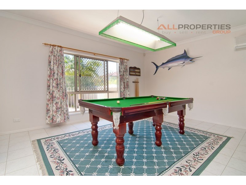 85 Ontario Cres, Parkinson QLD 4115