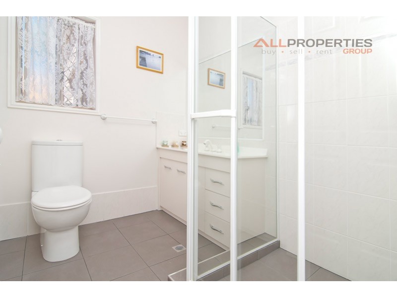 85 Ontario Cres, Parkinson QLD 4115