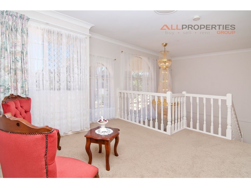 85 Ontario Cres, Parkinson QLD 4115