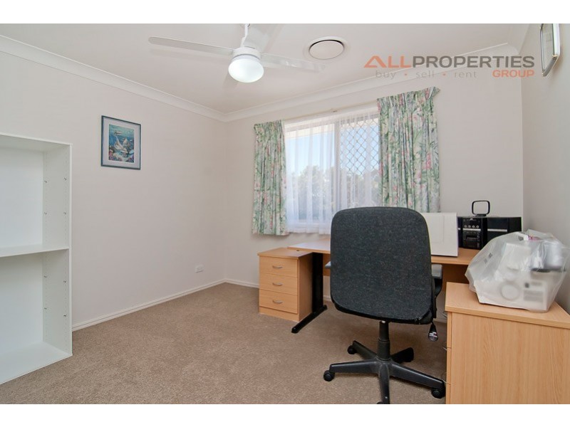 85 Ontario Cres, Parkinson QLD 4115