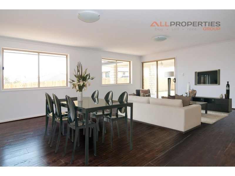 4 FULMER STREET, Yarrabilba QLD 4207