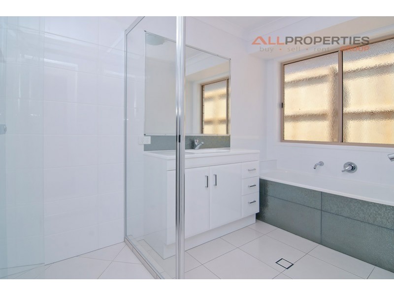 4 FULMER STREET, Yarrabilba QLD 4207