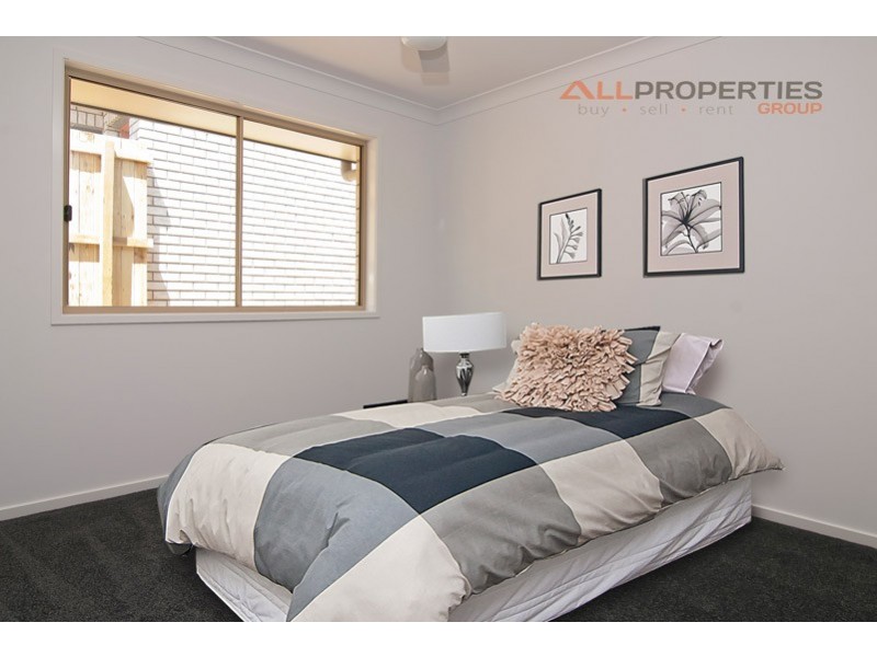 4 FULMER STREET, Yarrabilba QLD 4207