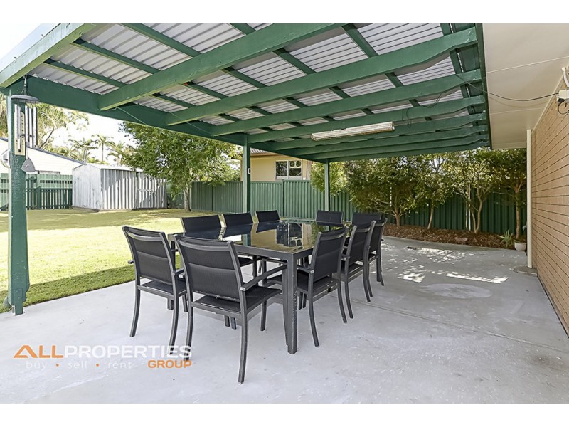 87 ESTRAMINA ROAD, Regents Park QLD 4118