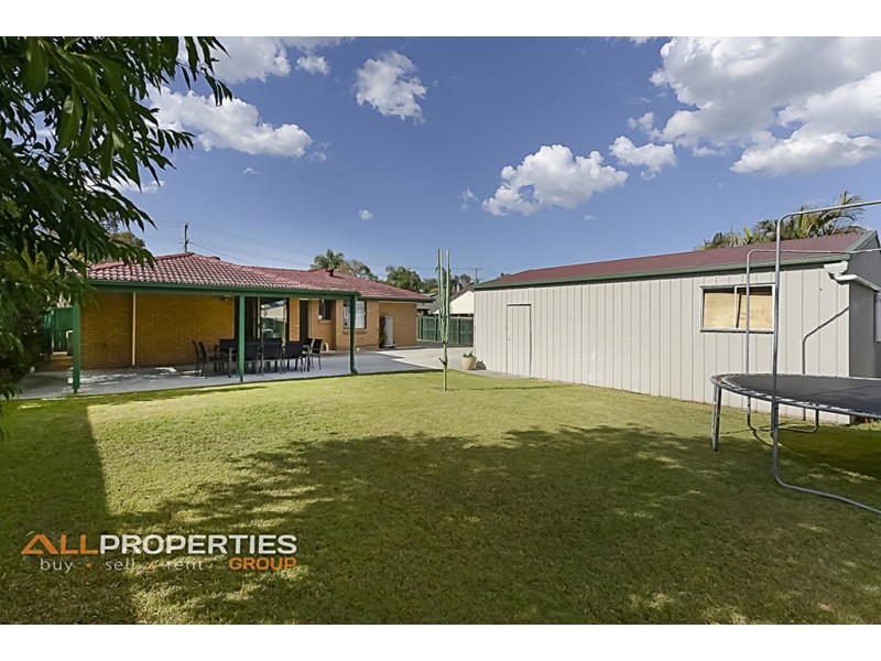 87 ESTRAMINA ROAD, Regents Park QLD 4118