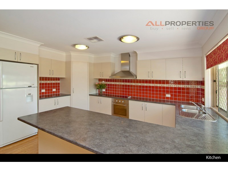 2-24 Crest Road, South Maclean QLD 4280