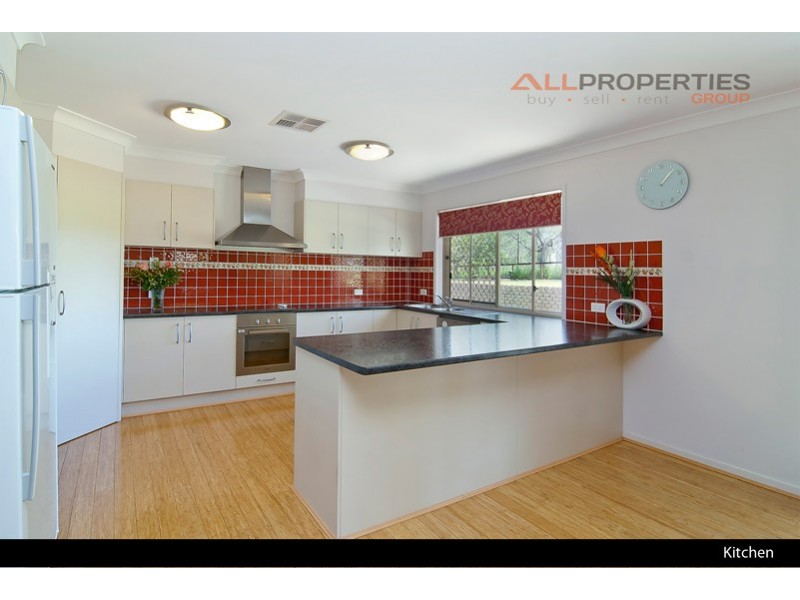 2-24 Crest Road, South Maclean QLD 4280