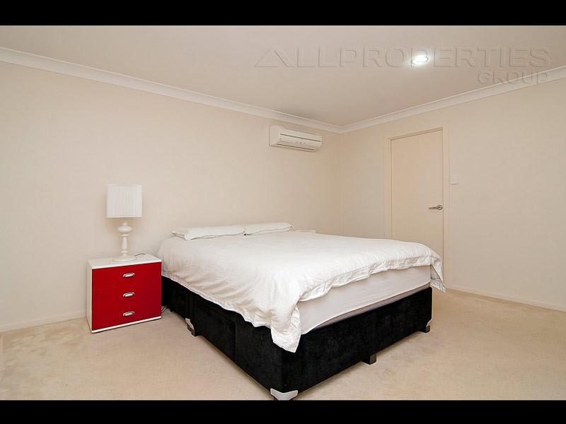 74 Tone Drive, Collingwood Park QLD 4301