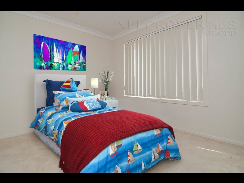 74 Tone Drive, Collingwood Park QLD 4301