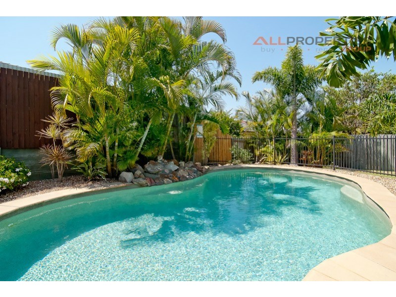 72 Lindfield St, Parkinson QLD 4115