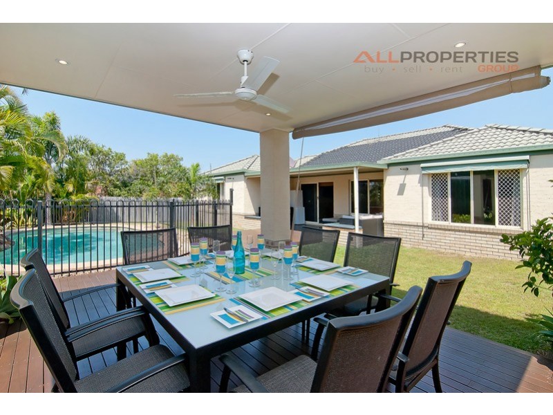 72 Lindfield St, Parkinson QLD 4115