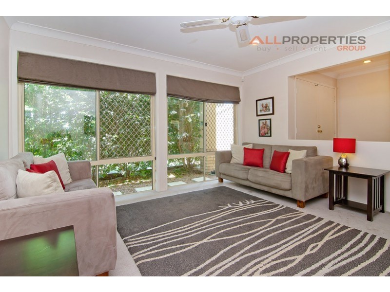 72 Lindfield St, Parkinson QLD 4115