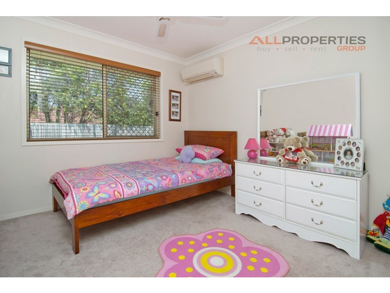 72 Lindfield St, Parkinson QLD 4115